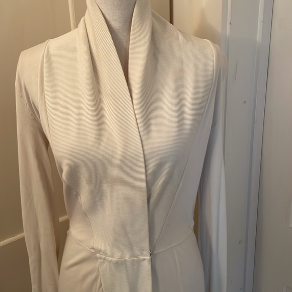 Creamy Long Cardigan Jacket - Picture 2 of 10